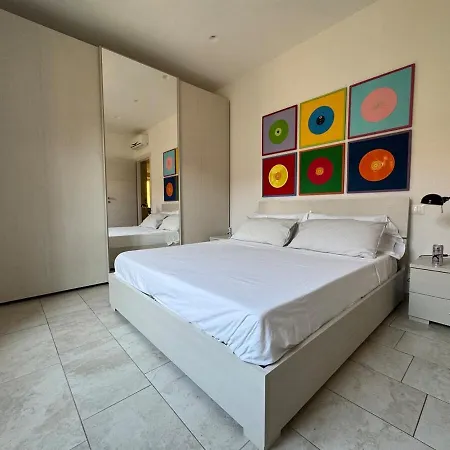 Apartamento Yema Via Di Mezzo, Lucca, Italy
