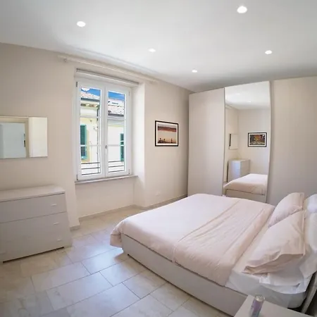 Yema Via Di Mezzo, Lucca, Italy * Lucca