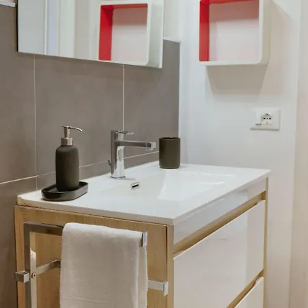 Yema Via Di Mezzo, Lucca, Italy