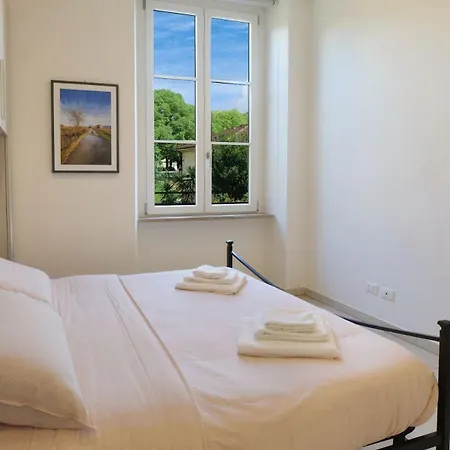 Yema Via Di Mezzo, Lucca, Italy Appartamento *